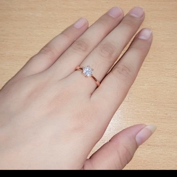Rose Gold 1 Carat Classic Six Claw Engagement Ring - Picture 3 of 3